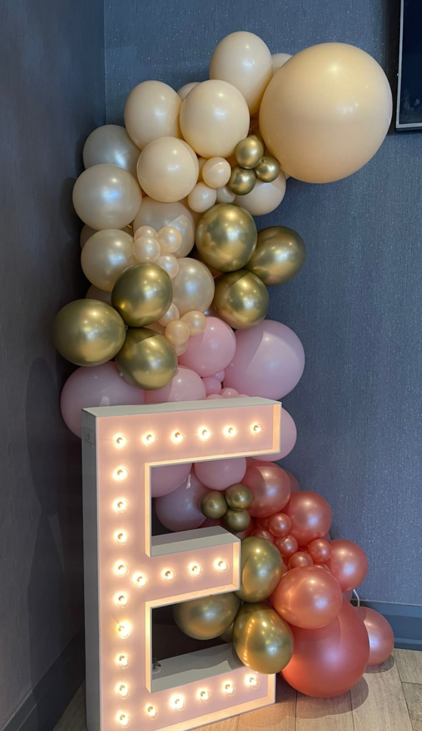 Toronto Balloon Decoration with marquee letter in "E" 