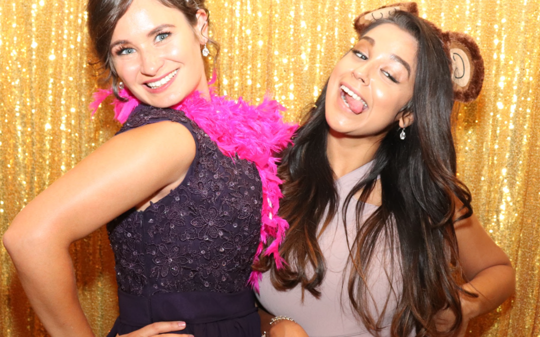 Top Reasons to Rent A Toronto Photo Booth