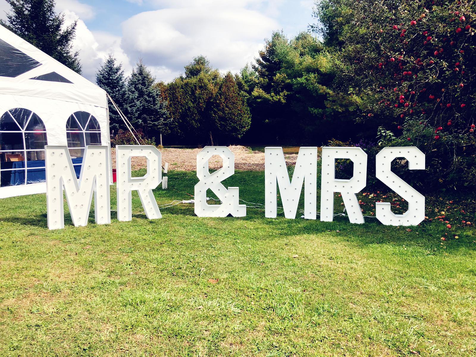pickering marquee letter rentals