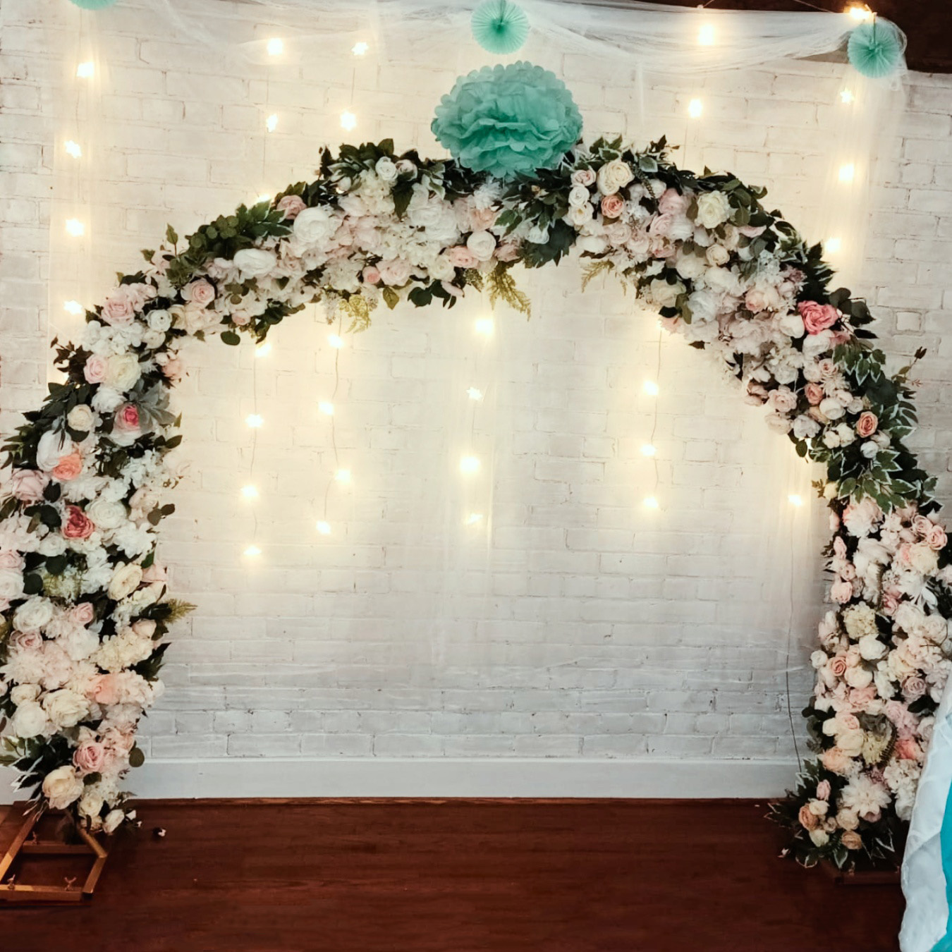 Mixed Flower Ring Rental