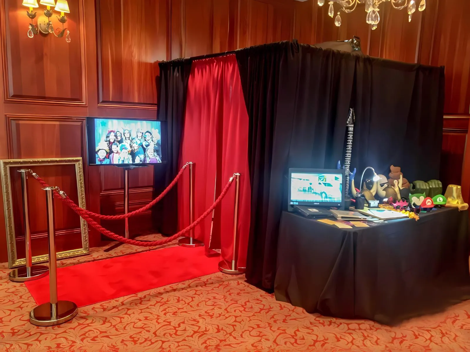 Enclosed Photo Booth Rental